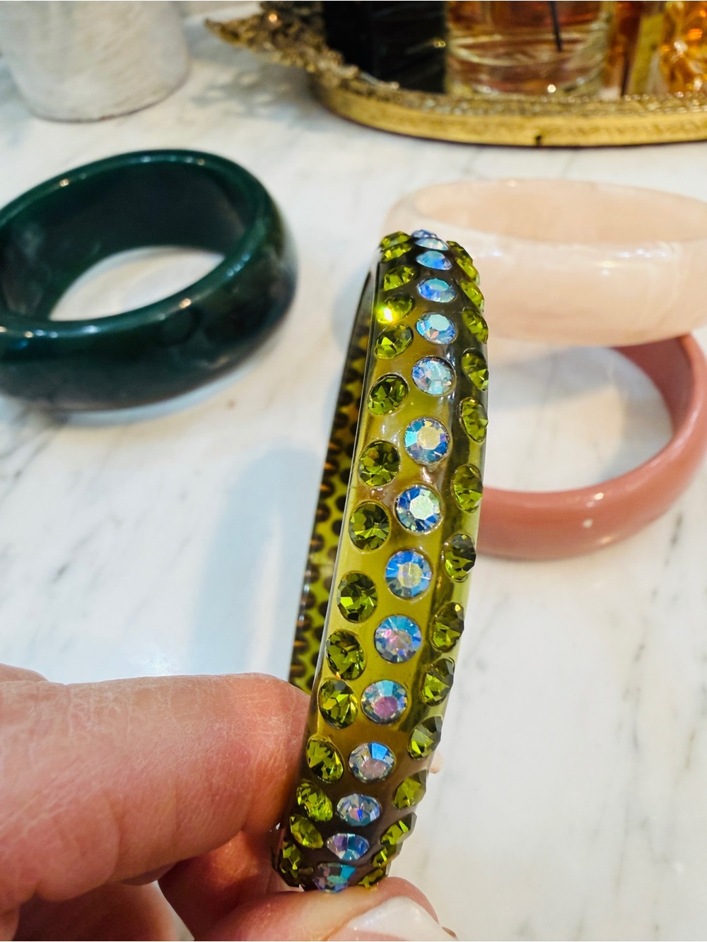 Vintage Lucite Bangle Set Green and Pink - Picture 11 of 11